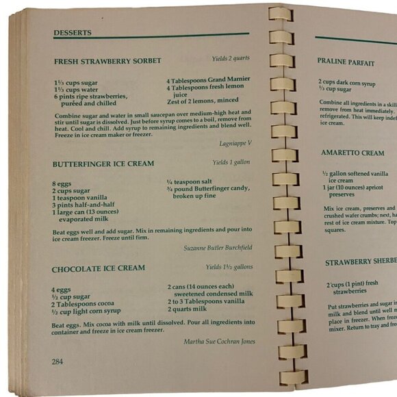 Beaumont Texas Junior League Lagniappe Cookbook First Edition 1982 Spiral Bound - Picture 14 of 15